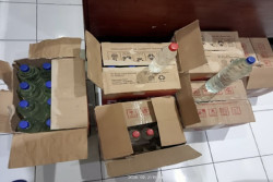 Ratusan Botol Miras Disita Polisi Saat Operasi Pekat Ramadhan di Jogja