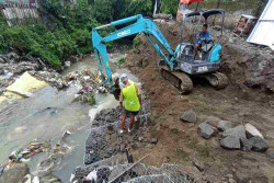 Talud Batu Kali di Kota Jogja Diganti Beton Bertulang