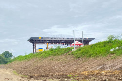 Proyek Tol Jogja-Solo di Purwomartani Terus Dikerjakan Jelang Mudik