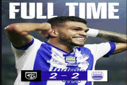 Persebaya vs Persib 2-2, Penalti dan VAR Jadi Sorotan