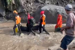 Dua Korban Lahar Hujan Merapi Ditemukan, Tim SAR Sisir Sungai Senowo