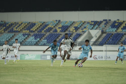 Gelandang Prancis PSS Jadi Momok Persela, Injai Tatap 6 Laga Sisa