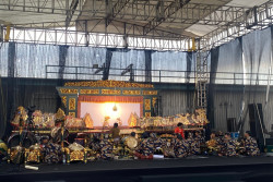 Pecah Rekor MURI, Plaza Ambarrukmo Gelar Wayang Kulit 20 Jam Nonstop