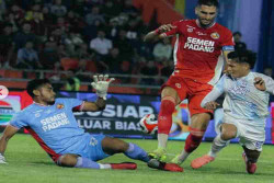 PSIM Jogja Tahan Imbang Semen Padang Meski Main 10 Orang