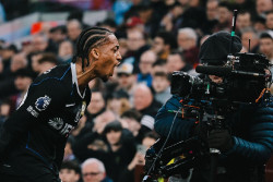 Hasil Liga Inggris: Chelsea Hajar Aston Villa 4-1, Joao Pedro Hattrick