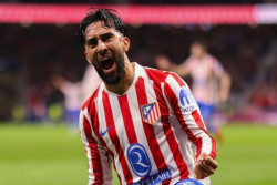 Brace Nico Gonzalez Bawa Atletico Madrid Bungkam Real Sociedad