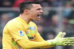 Emil Audero Disorot, Cremonese Kalah 1-2 dari Lecce
