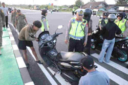 Polres Bantul dan Satpol PP Gelar Razia Subuh di JJLS, Tekan Tawuran
