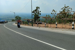 Sempat Longsor Tiga Kali, Jalur Clongop Gunungkidul Kembali Dibuka