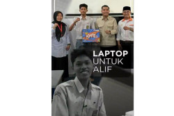 Viral Persahabatan Siswa SMK Bantul, Alif Dapat Laptop dari Alumni