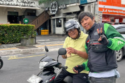 Ramadan 1447 H, Ribuan Mitra Grab Tebar Takjil Termasuk di Jogja