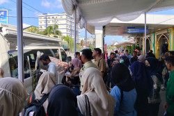 Penukaran Uang Baru di Stasiun Jogja Diserbu Penumpang KA