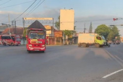 Pantauan Jalur Selatan Jateng Pemudik Mulai Padati Simpang Wangon