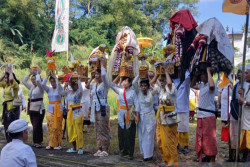 Umat Hindu Magelang Gelar Melasti di Tuk Mas Jelang Nyepi