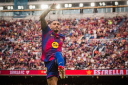 Barcelona Bantai Sevilla 5-2: Raphinha Hattrick, Blaugrana Kian Kokoh