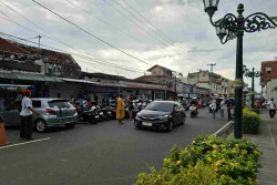 Parkir Liar di Sirip Malioboro Picu Macet Parah saat Libur Lebaran