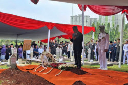 Penghormatan Terakhir Juwono Sudarsono, Dimakamkan di TMP Kalibata