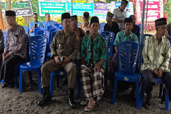 Rumah Duka Dipenuhi Karangan Bunga, Pemulangan Praka Farizal Disiapkan