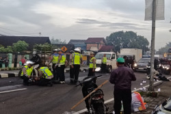 Jalan Magelang Sleman Mendadak Kacau, Empat Motor Tabrakan