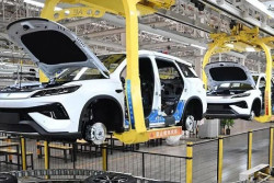 BYD Pangkas 100 Ribu Karyawan di Tengah Persaingan Mobil Listrik