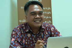 Dari Jalanan ke Kampus, Dosen Unisa Ini Menyatukan Psikologi dan Musik