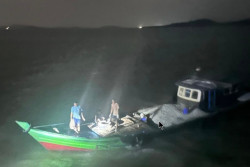 Aksi Pencurian Granit di Laut Karimun Digagalkan KRI