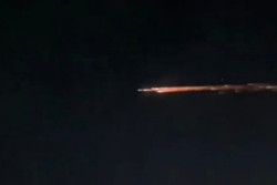 Benda Terang Pecah di Langit Lampung Ternyata Sampah Antariksa