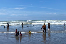 Bantul Mulai Kajian Turunkan Retribusi Pantai di Sisi Barat