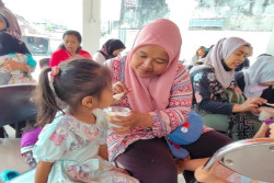 Makan Bersama Jadi Cara Unik Cegah Stunting di Gowongan