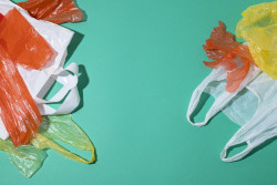 Harga Plastik di Kulonprogo Melonjak, Pedagang Keluhkan Stok