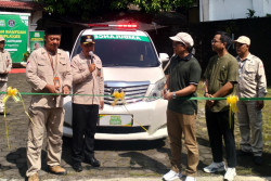 Ini Ambulans Mewah Alphard Pertama untuk Relawan Non-Rumah Sakit DIY