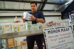 Harga Plastik Naik, Momentum Kurangi Kantong Sekali Pakai