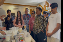 Gardu Listrik ANIEM Mangkunegaran Jadi Tempat Mangkal Komunitas