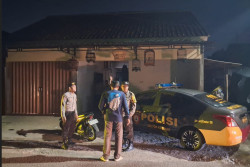 Razia di Outlet 23 Bantul, 60 Botol Miras Disita Polisi