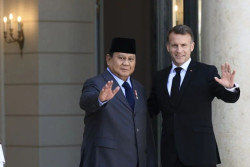 Prabowo-Macron Bahas Kerja Sama Strategis di Paris