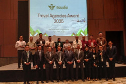 Saudia Airlines Perkuat Jaringan Umrah dari Jogja lewat Penghargaan
