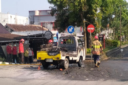 Pikap Tahu Bulat Hangus Terbakar di Timur Balai Kota Jogja