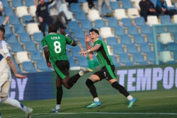 Jay Idzes Kokoh, Sassuolo Kalahkan Como 2-1 di Serie A