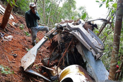 Satu WN Malaysia Tewas dalam Reruntuhan Helikopter di Kalbar