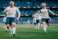 Tottenham Vs Brighton 2-2, Spurs Terancam Degradasi