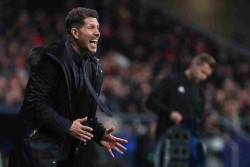 Simeone Masuk Radar Pengganti Rosenior di Chelsea