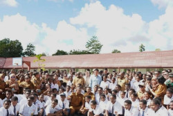Kunjungan Wapres Gibran Bawa Harapan Baru Sekolah di Papua