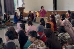 Hari Kartini, 3 Hotel di Jogja Gelar Aksi Sosial bagi Korban Kekerasan