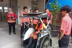 E-Cak, Inovasi Becak Ramah Lingkungan dari Siswa SMA Purwokerto