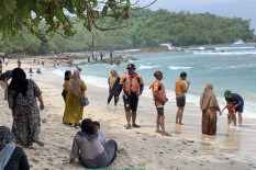 Ibu-Anak Asal Semin Terseret Ombak di Pantai Sundak Gunungkidul