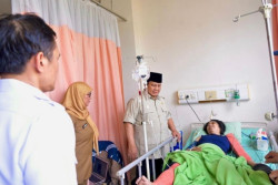Jenguk Korban Kecelakaan, Prabowo Siapkan Rp4 T untuk Perlintasan KA