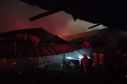 Kebakaran Pasar Kanjengan Semarang, Ratusan Ruko Hangus