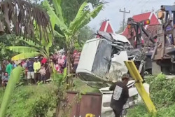 Kronologi KA Argo Bromo Anggrek Tabrak Minibus Tewaskan 4 Orang