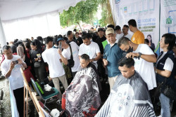 May Day Sleman Meriah, Ada Cukur Gratis untuk Pekerja