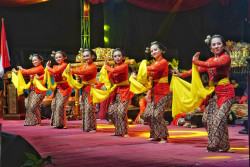Wayang Kulit Meriahkan Tukar Budaya Magelang-Karanganyar